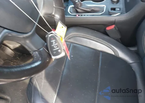 2021 Chevrolet Traverse Fwd Lt Leather z USA, uszkodzony, nr VIN 1GNERHKW2MJ220002